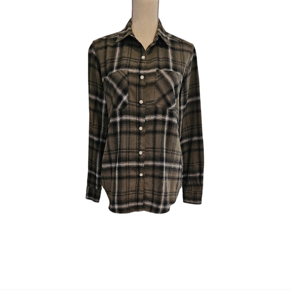 🚨Mossimo Supply Co. Green Plaid Boyfriend Fit Button Down Shirt